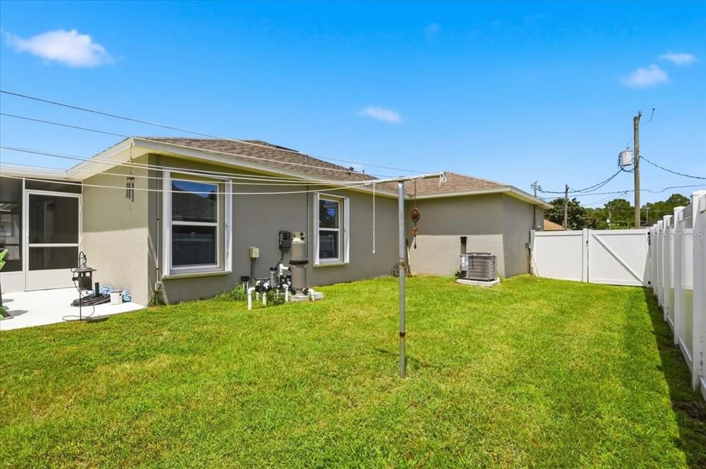 For Sale: $469,000 (4 beds, 2 baths, 1806 Square Feet)