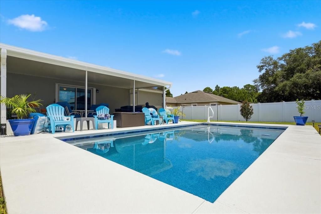 For Sale: $469,000 (4 beds, 2 baths, 1806 Square Feet)