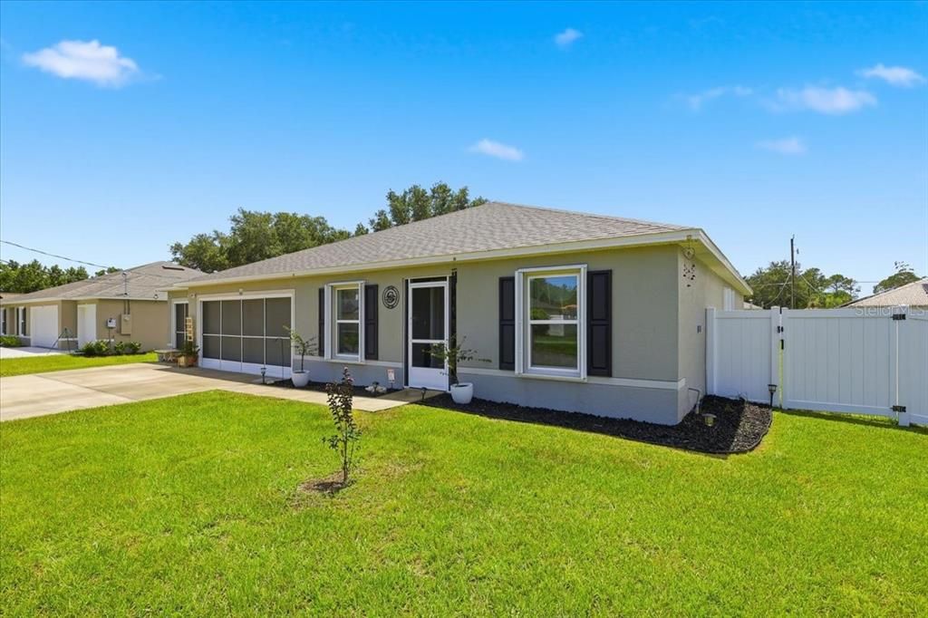 For Sale: $469,000 (4 beds, 2 baths, 1806 Square Feet)