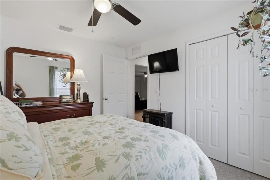 For Sale: $469,000 (4 beds, 2 baths, 1806 Square Feet)
