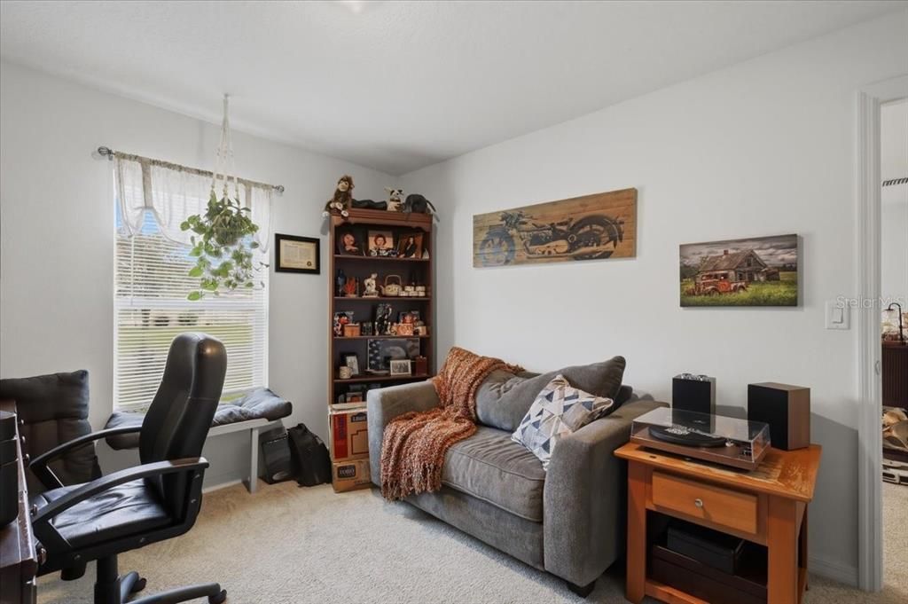 For Sale: $469,000 (4 beds, 2 baths, 1806 Square Feet)
