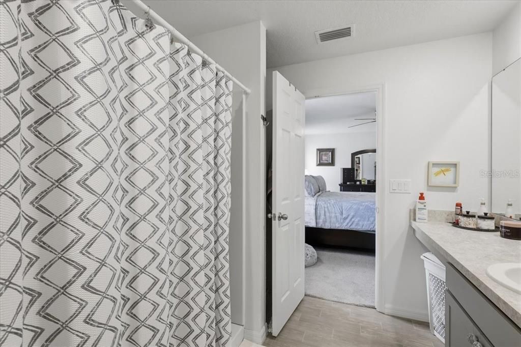 For Sale: $469,000 (4 beds, 2 baths, 1806 Square Feet)