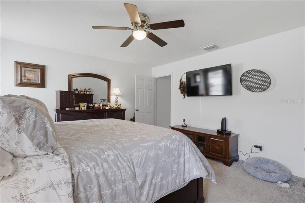 For Sale: $469,000 (4 beds, 2 baths, 1806 Square Feet)