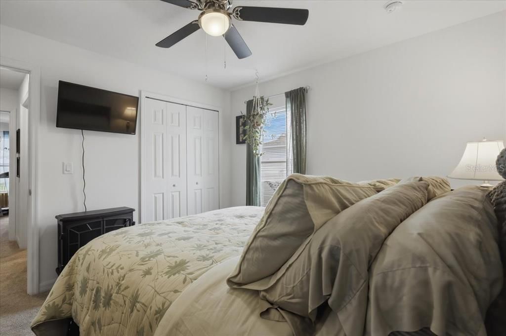 For Sale: $469,000 (4 beds, 2 baths, 1806 Square Feet)