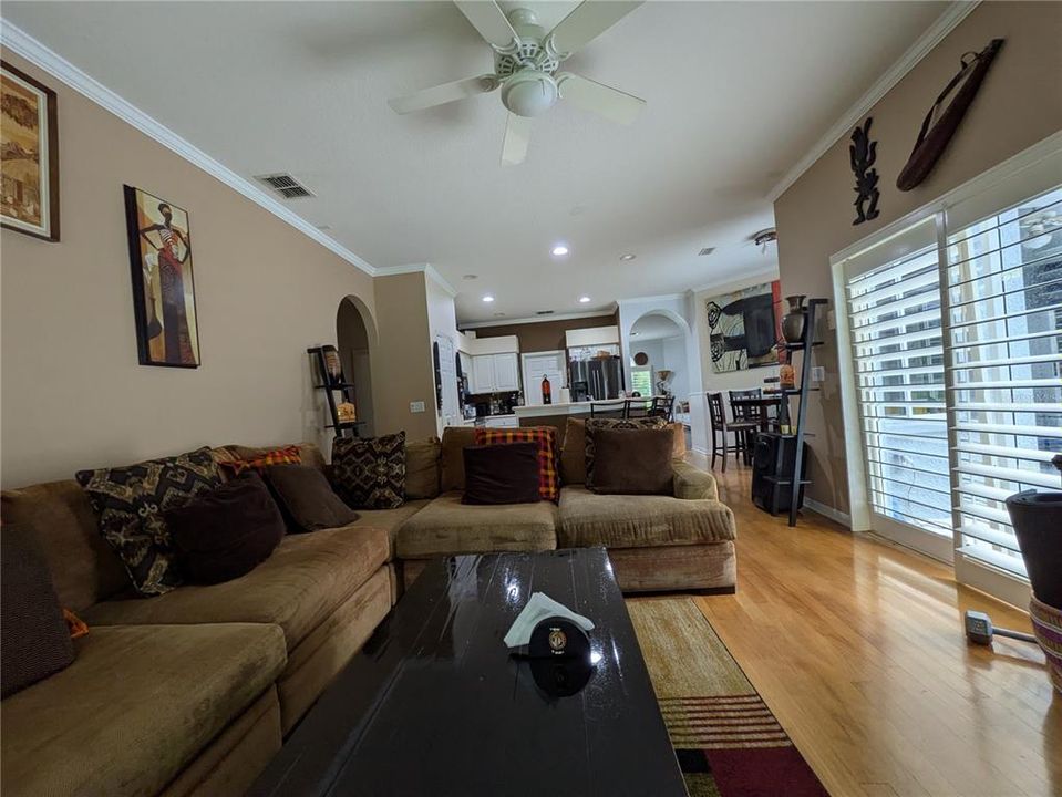 For Rent: $3,900 (3 beds, 2 baths, 1869 Square Feet)