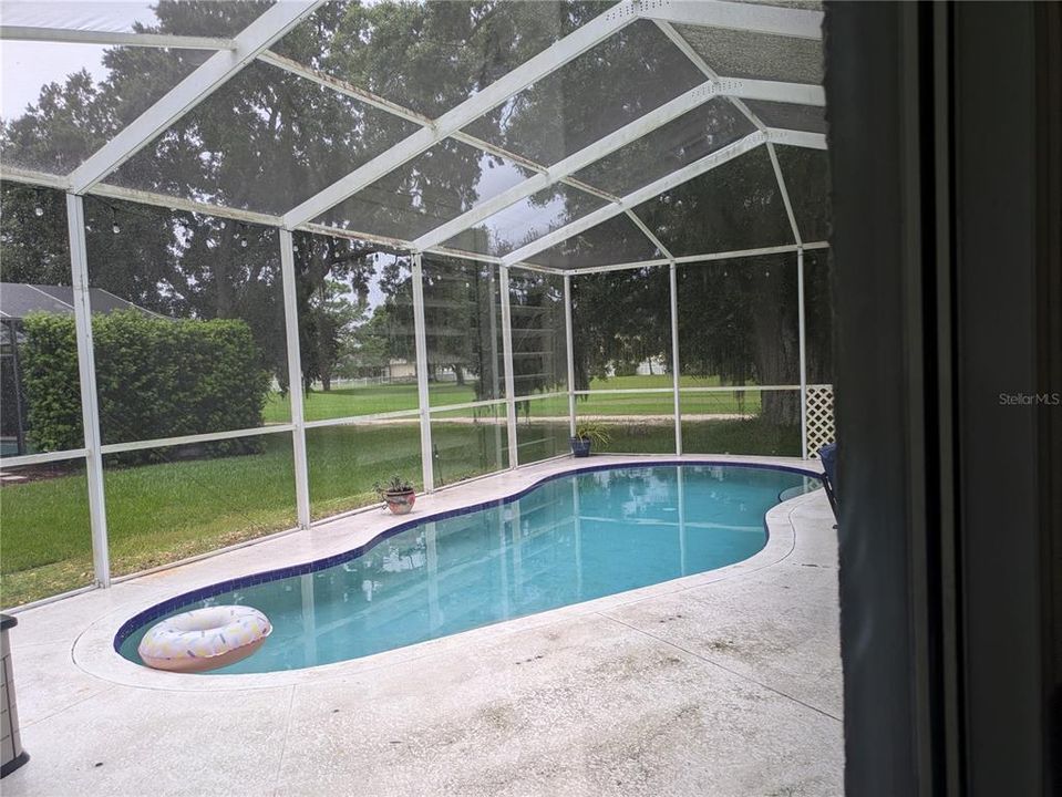For Rent: $3,900 (3 beds, 2 baths, 1869 Square Feet)