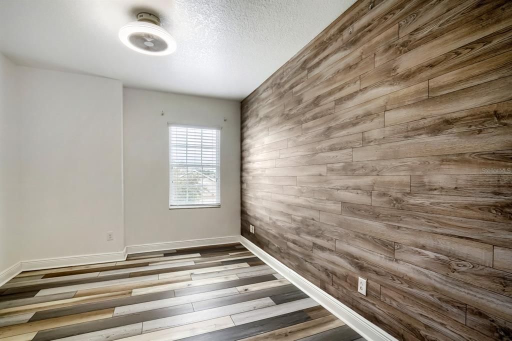 For Sale: $530,000 (5 beds, 3 baths, 2576 Square Feet)