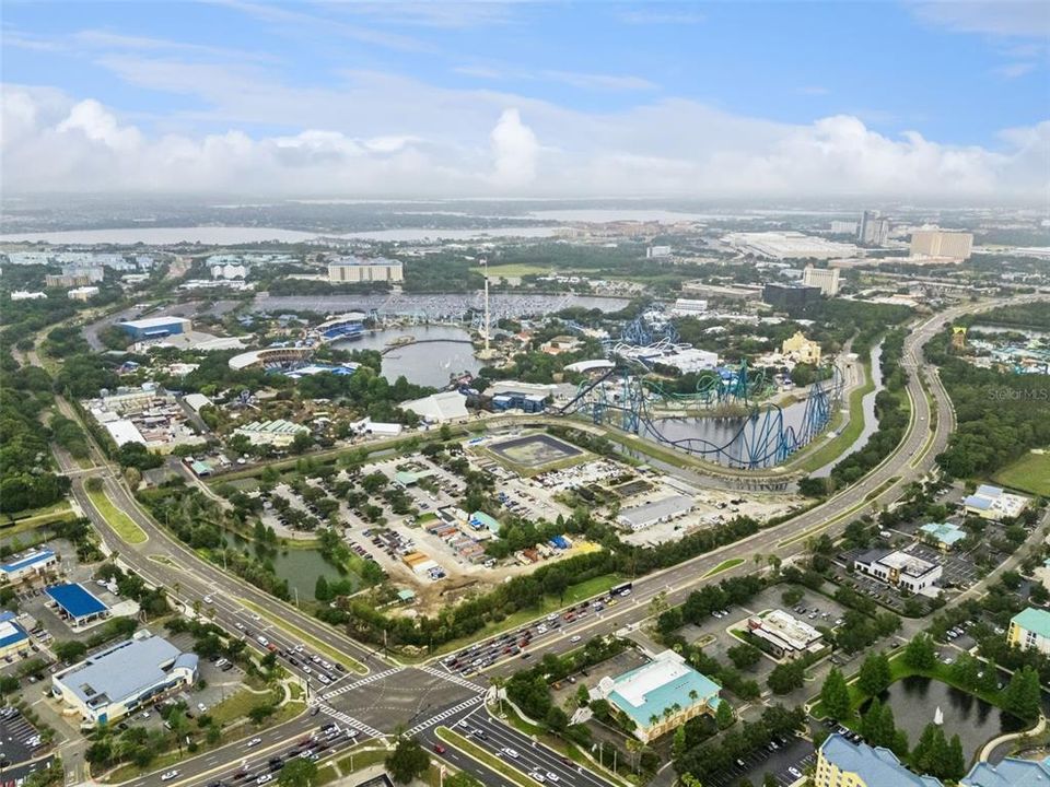 На продажу: $599,000 (4 спален, 2 ванн, 2009 Квадратных фут)