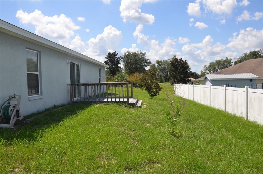 For Sale: $270,000 (3 beds, 2 baths, 1499 Square Feet)
