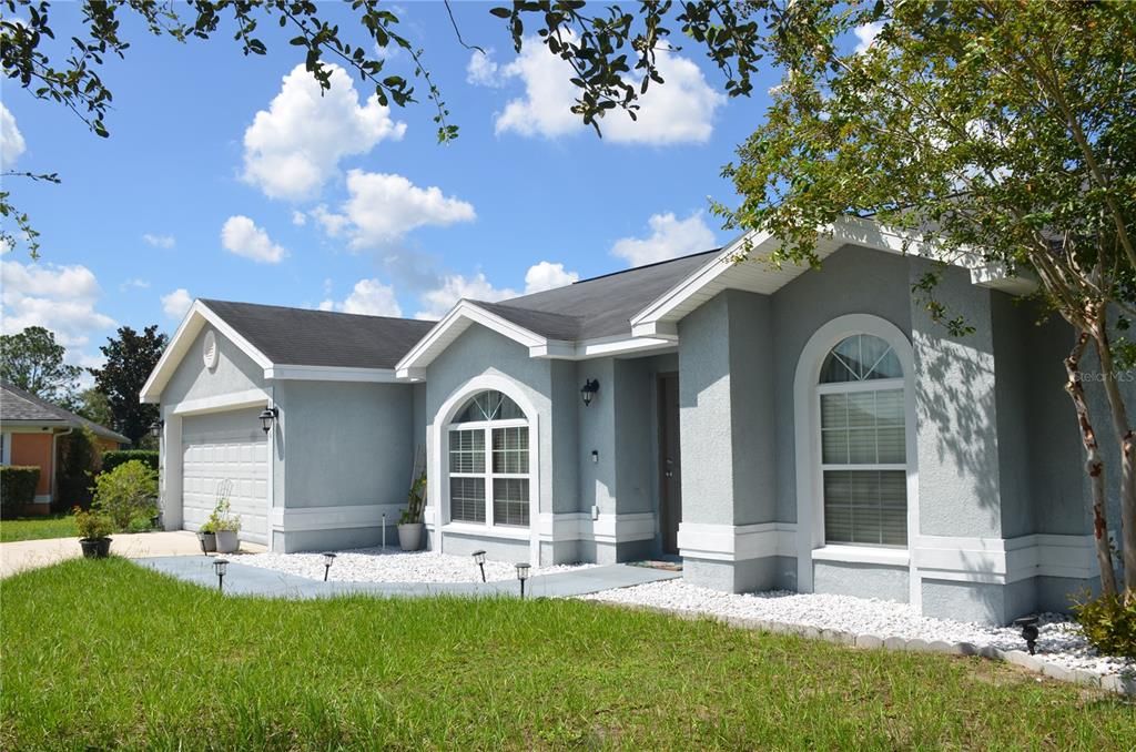 For Sale: $270,000 (3 beds, 2 baths, 1499 Square Feet)