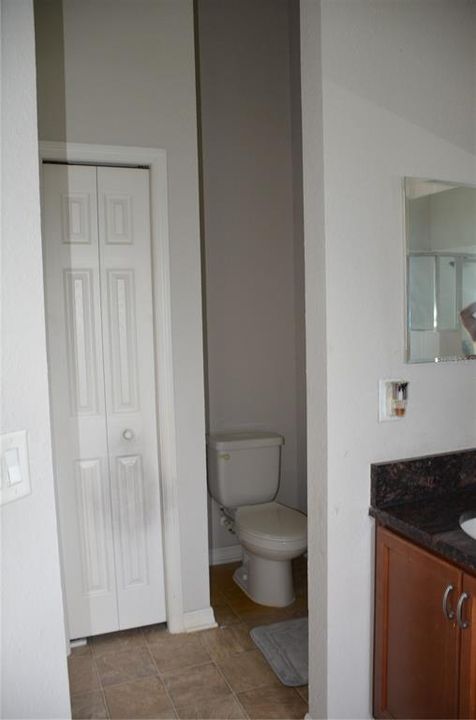 For Sale: $270,000 (3 beds, 2 baths, 1499 Square Feet)