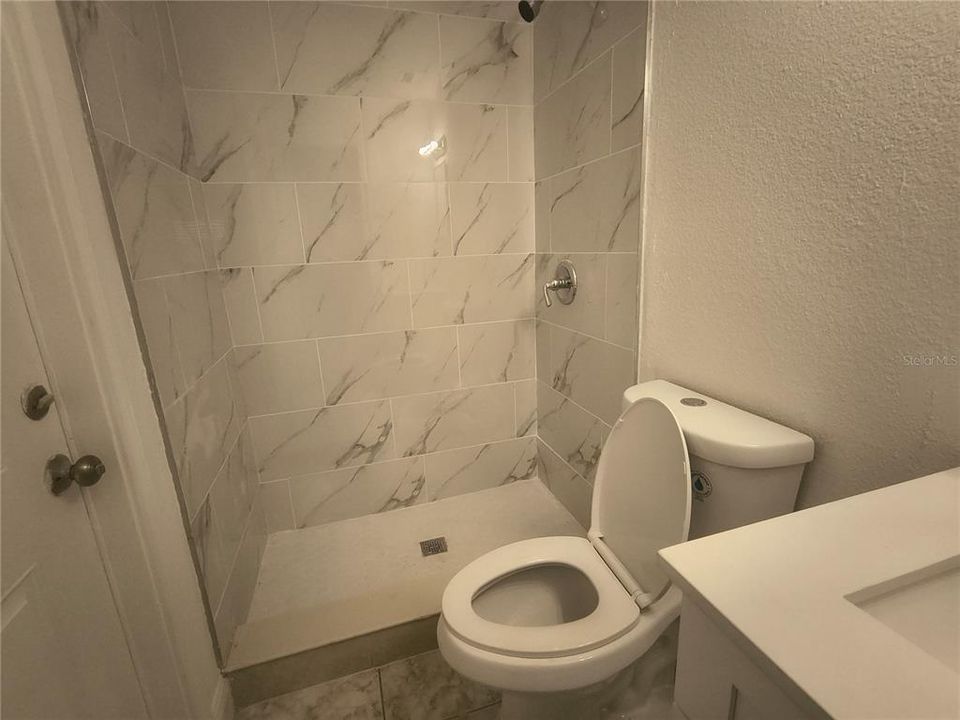 For Rent: $2,100 (3 beds, 2 baths, 960 Square Feet)