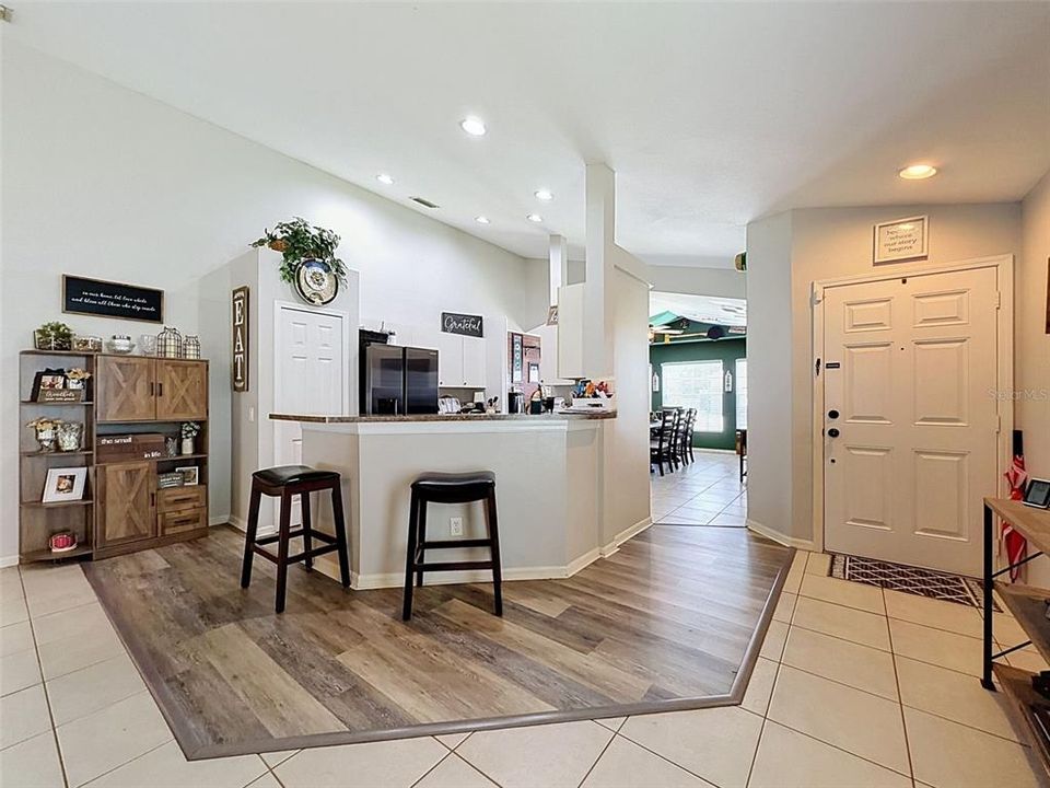 En Venta: $350,000 (3 camas, 2 baños, 1675 Pies cuadrados)