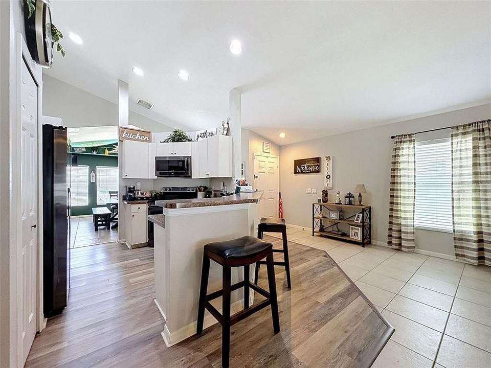 En Venta: $350,000 (3 camas, 2 baños, 1675 Pies cuadrados)