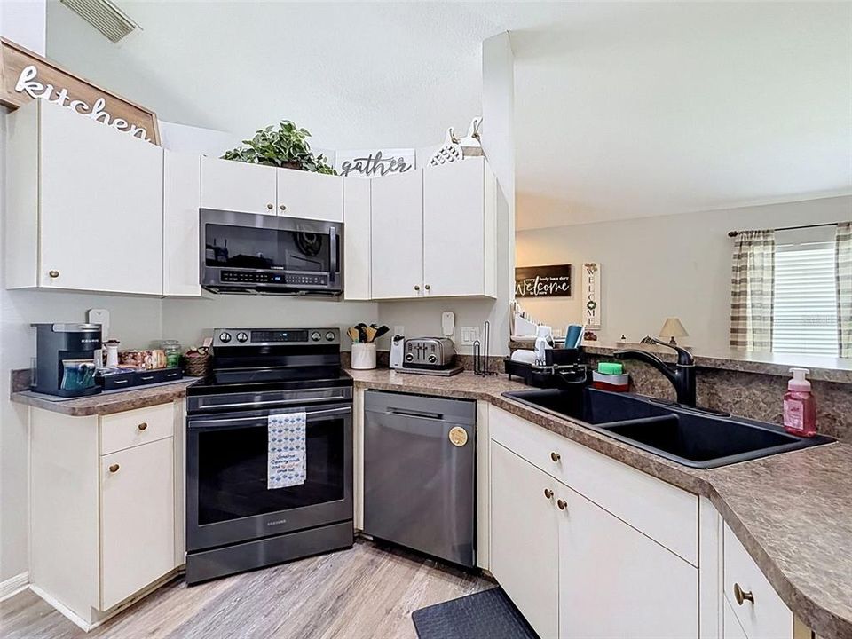 En Venta: $350,000 (3 camas, 2 baños, 1675 Pies cuadrados)