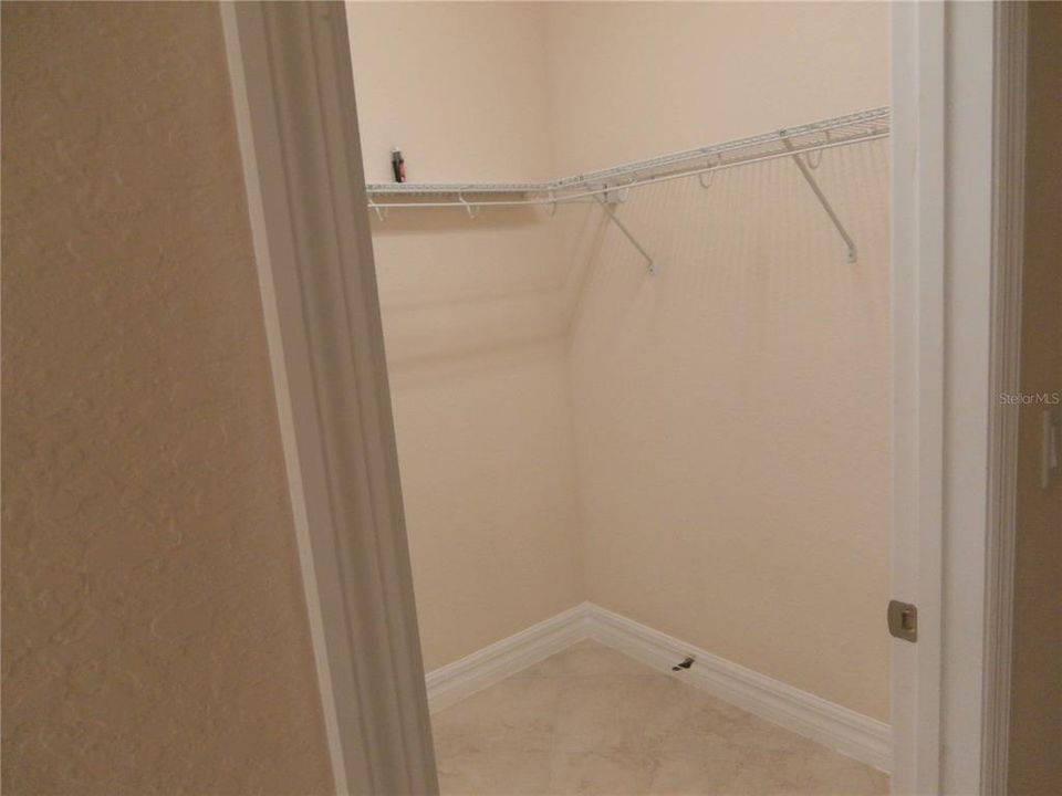 For Rent: $3,600 (4 beds, 3 baths, 2571 Square Feet)