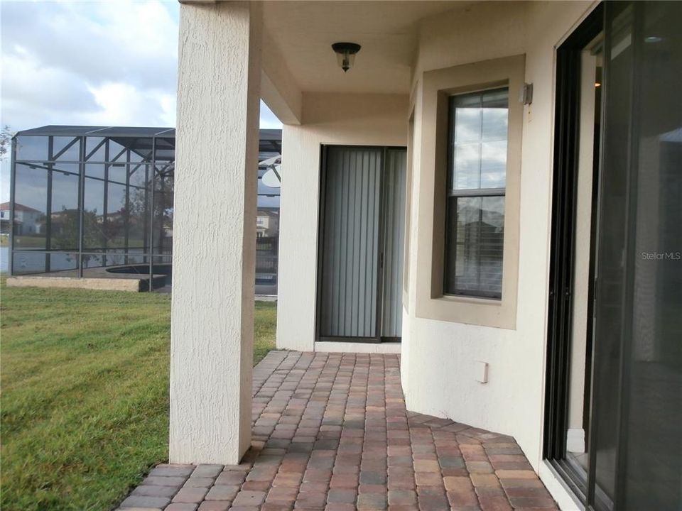For Rent: $3,600 (4 beds, 3 baths, 2571 Square Feet)