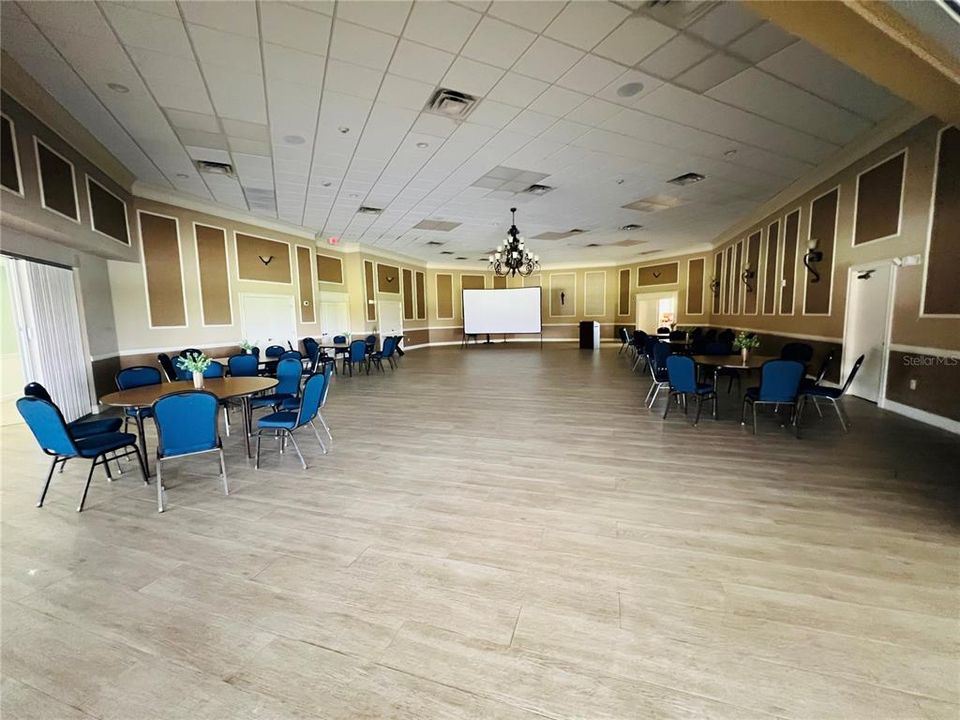 For Rent: $1,650 (2 beds, 2 baths, 820 Square Feet)