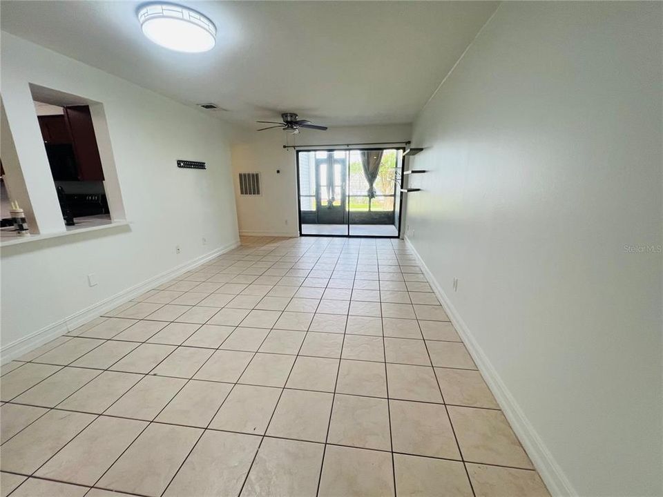 For Rent: $1,650 (2 beds, 2 baths, 820 Square Feet)