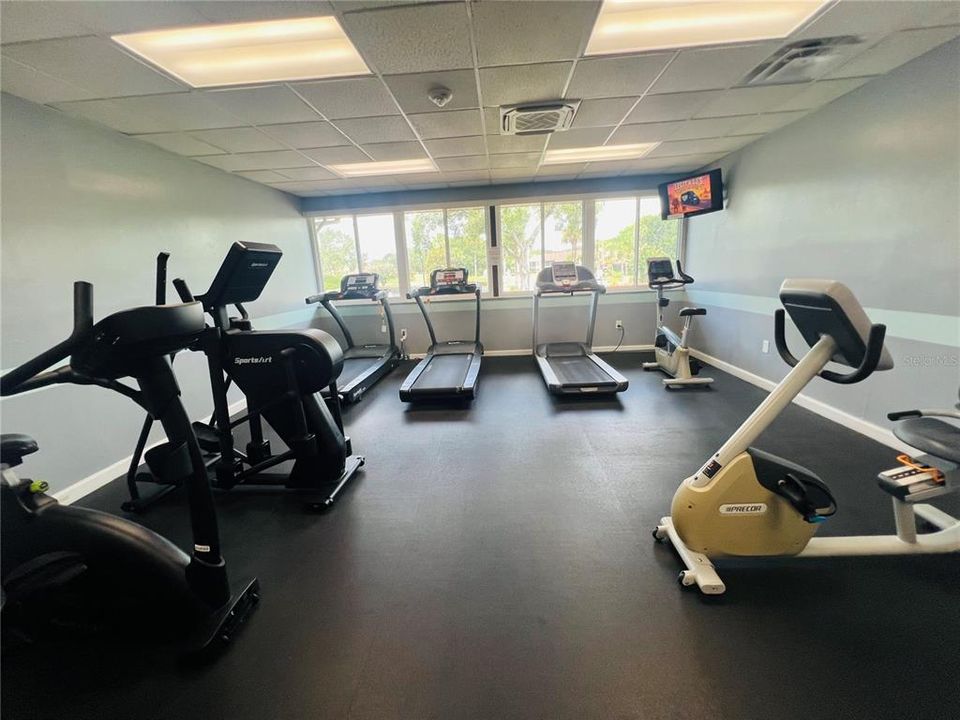 For Rent: $1,650 (2 beds, 2 baths, 820 Square Feet)