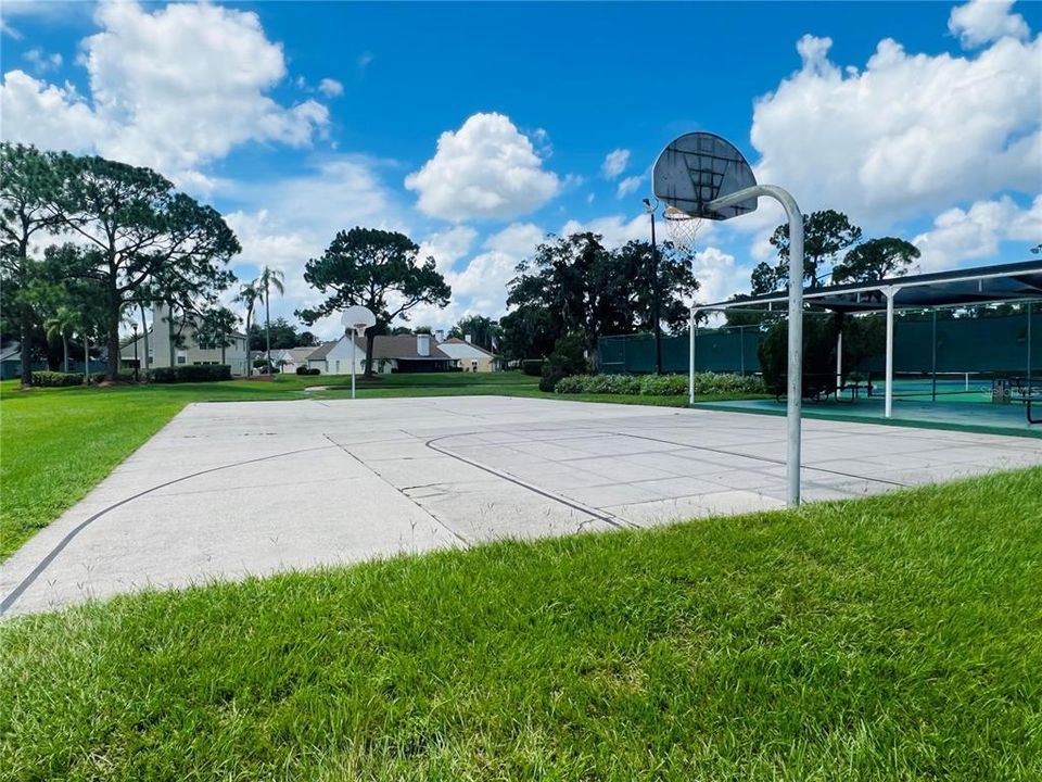 For Rent: $1,650 (2 beds, 2 baths, 820 Square Feet)