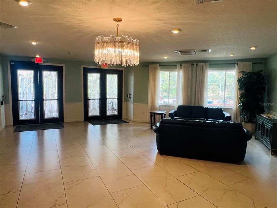 For Rent: $1,650 (2 beds, 2 baths, 820 Square Feet)