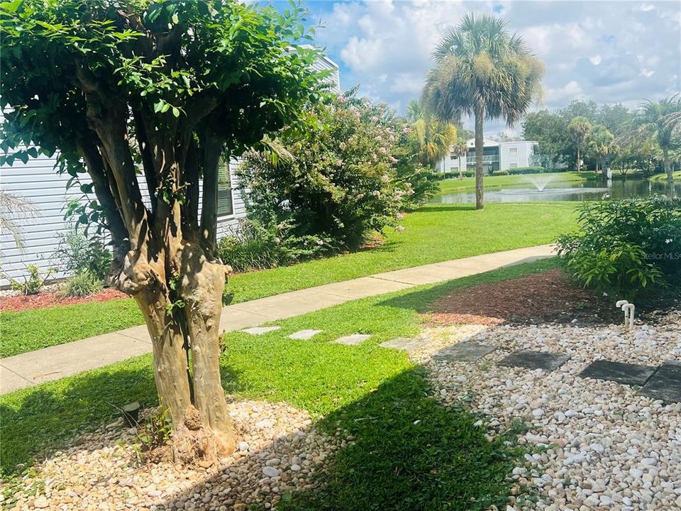 For Rent: $1,650 (2 beds, 2 baths, 820 Square Feet)
