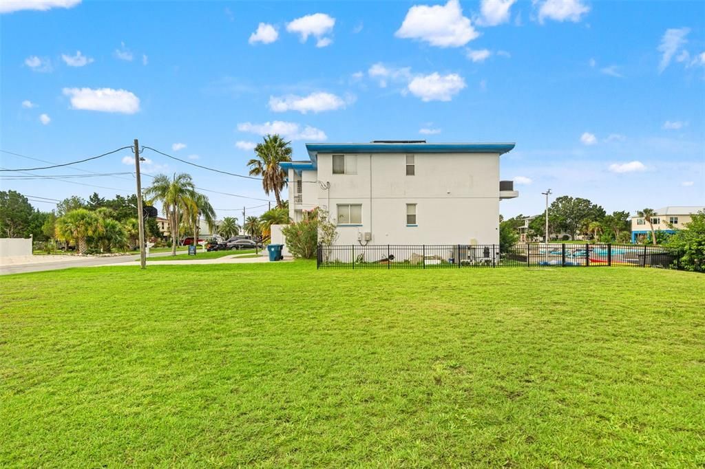 На продажу: $125,000 (0.16 acres)