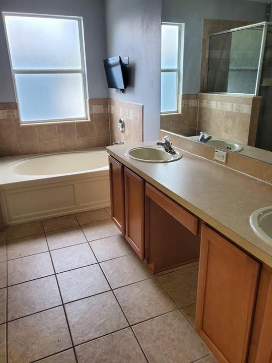 En Venta: $359,900 (6 camas, 3 baños, 2992 Pies cuadrados)
