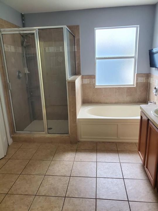 En Venta: $359,900 (6 camas, 3 baños, 2992 Pies cuadrados)