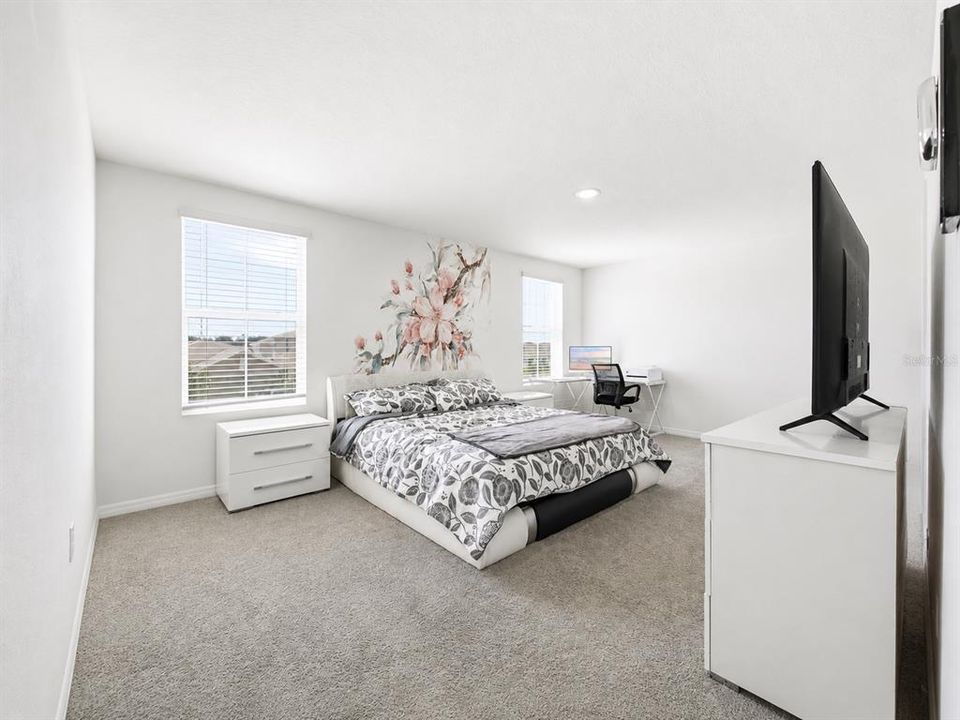 For Sale: $379,900 (5 beds, 3 baths, 2428 Square Feet)
