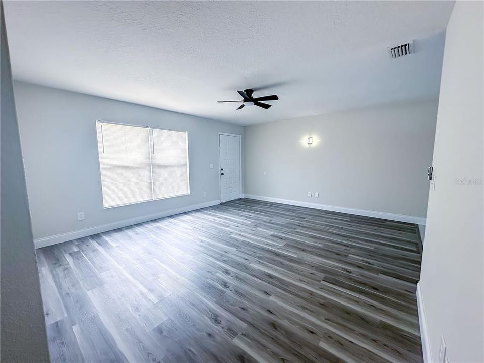 For Sale: $240,000 (2 beds, 2 baths, 1200 Square Feet)