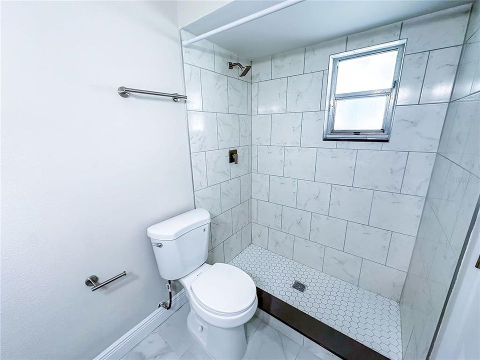 For Sale: $240,000 (2 beds, 2 baths, 1200 Square Feet)