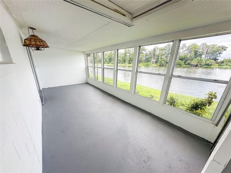 For Sale: $240,000 (2 beds, 2 baths, 1200 Square Feet)