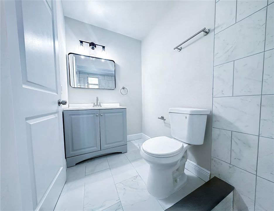 For Sale: $240,000 (2 beds, 2 baths, 1200 Square Feet)
