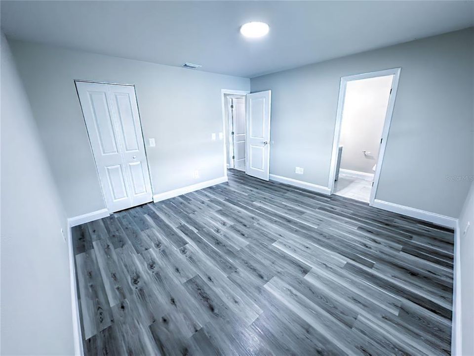 For Sale: $240,000 (2 beds, 2 baths, 1200 Square Feet)