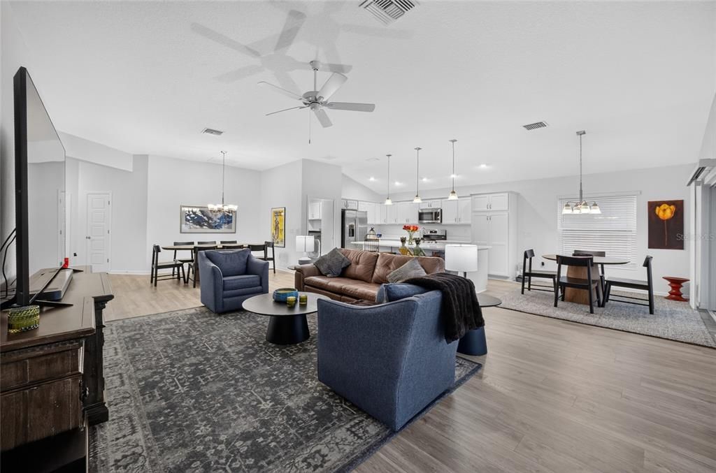 Active With Contract: $499,900 (3 beds, 2 baths, 1953 Square Feet)