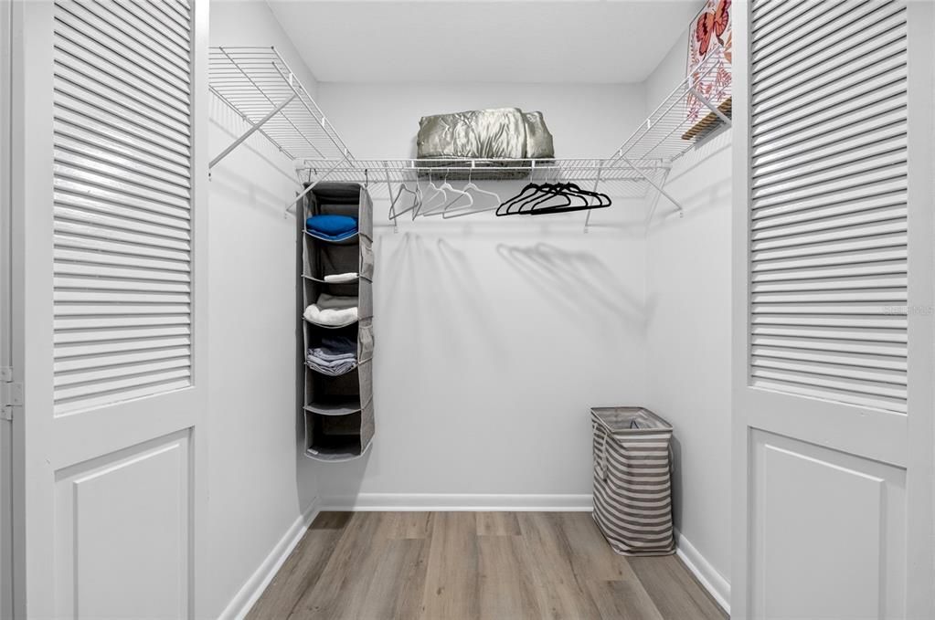 For Sale: $290,000 (3 beds, 2 baths, 1459 Square Feet)