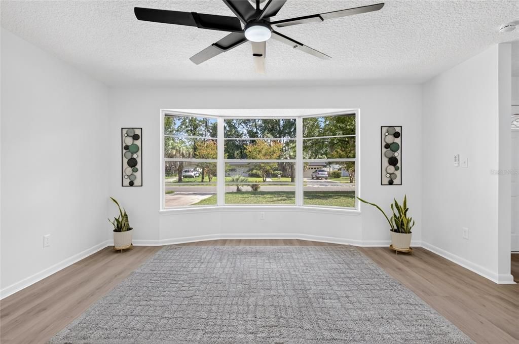 For Sale: $290,000 (3 beds, 2 baths, 1459 Square Feet)