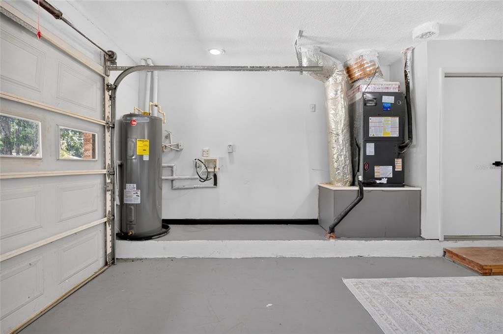 For Sale: $290,000 (3 beds, 2 baths, 1459 Square Feet)