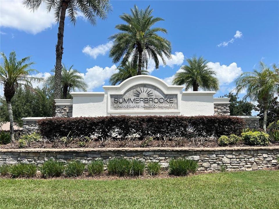 For Sale: $549,000 (4 beds, 3 baths, 2356 Square Feet)