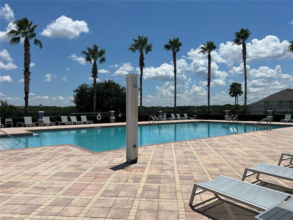 For Sale: $549,000 (4 beds, 3 baths, 2356 Square Feet)