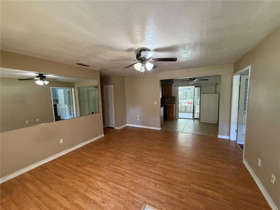 For Sale: $133,000 (3 beds, 1 baths, 1312 Square Feet)