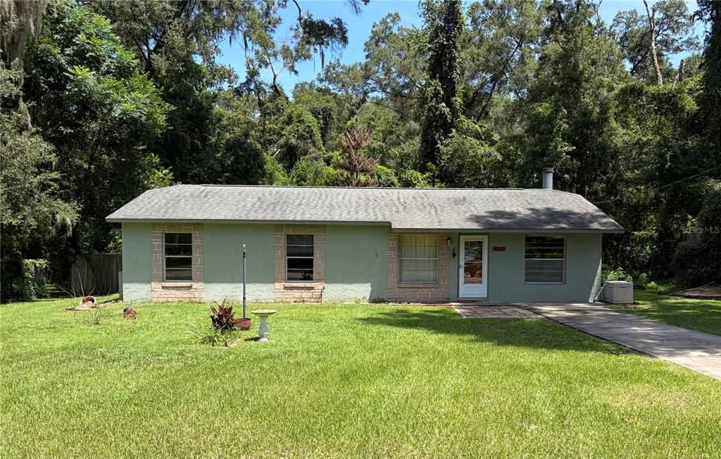 For Sale: $133,000 (3 beds, 1 baths, 1312 Square Feet)