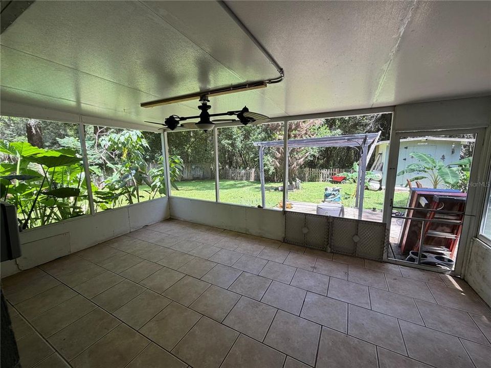 For Sale: $133,000 (3 beds, 1 baths, 1312 Square Feet)