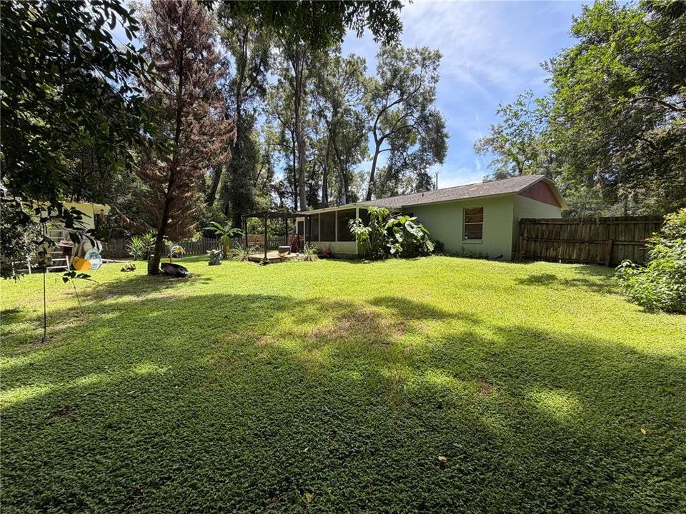 For Sale: $133,000 (3 beds, 1 baths, 1312 Square Feet)
