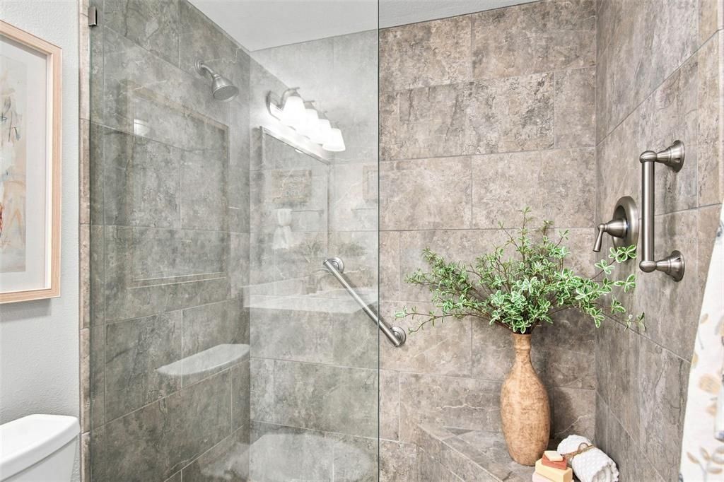На продажу: $175,000 (1 спален, 1 ванн, 797 Квадратных фут)