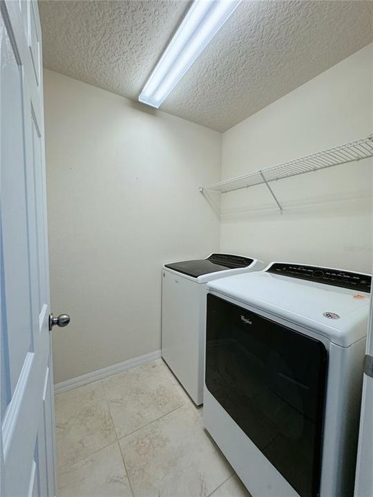 В аренду: $2,800 (4 спален, 2 ванн, 1860 Квадратных фут)