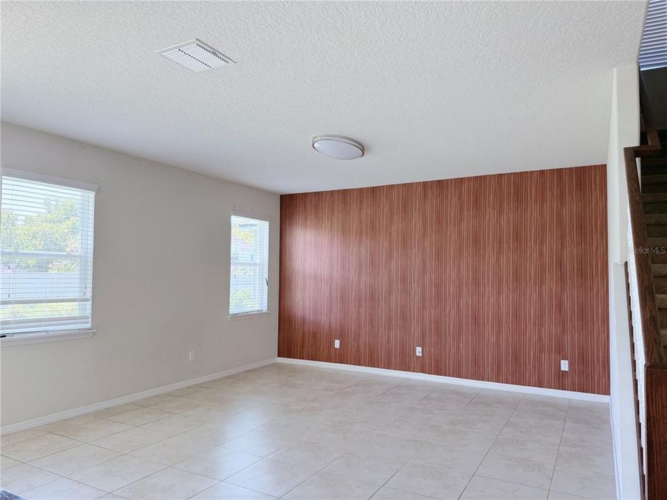 В аренду: $2,800 (4 спален, 2 ванн, 1860 Квадратных фут)