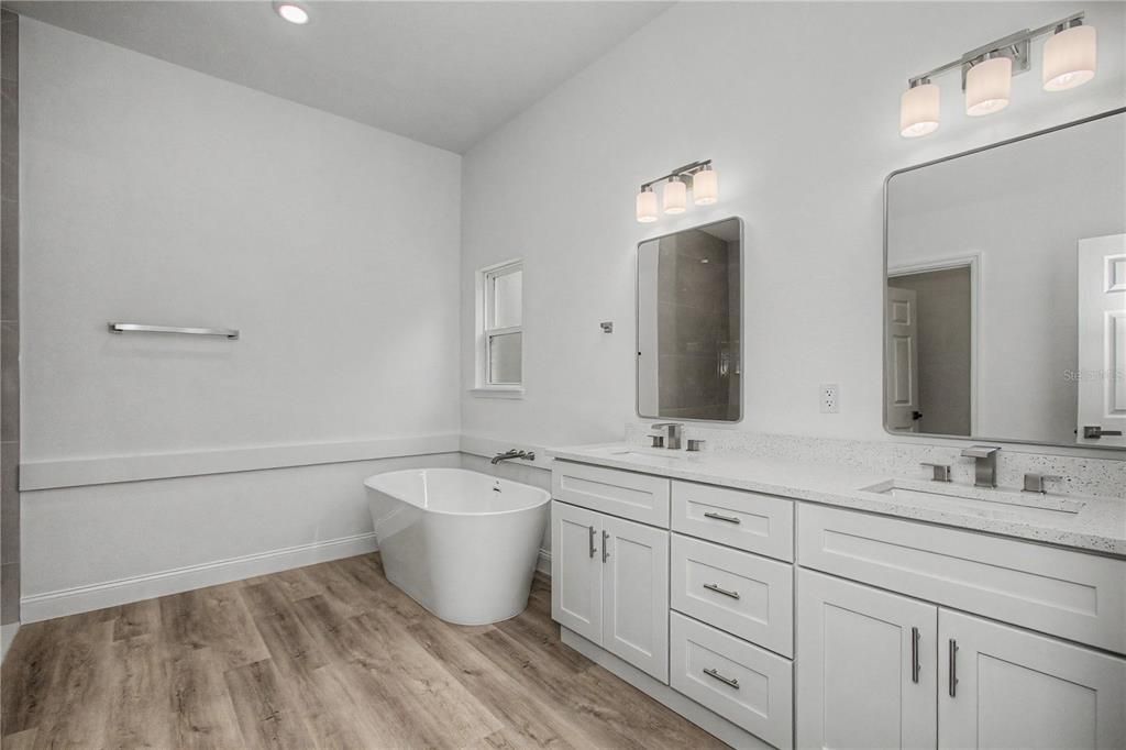 For Sale: $304,900 (4 beds, 2 baths, 1859 Square Feet)